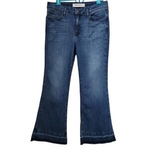 HIDDEN JEANS Women Size 31 Flare Cropped Raw Hem Distressed Blue Denim Jeans F39